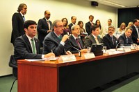 Eduardo Cunha se dispõe a prestar esclarecimentos à CPI da Petrobras