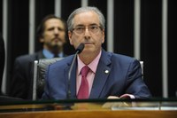 PEC que vincula subsídios da AGU aos do STF não poderá impactar contas de estados e municípios, diz Cunha
