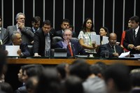 Plenário aprova urgência para projeto de terceirização