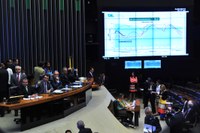 Presidente da Câmara cria comissão especial para discutir crise hídrica