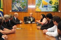  Presidente da Câmara debate com caminhoneiros as reivindicações da categoria