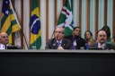 Eduardo Cunha defende limite constitucional para a carga tributária