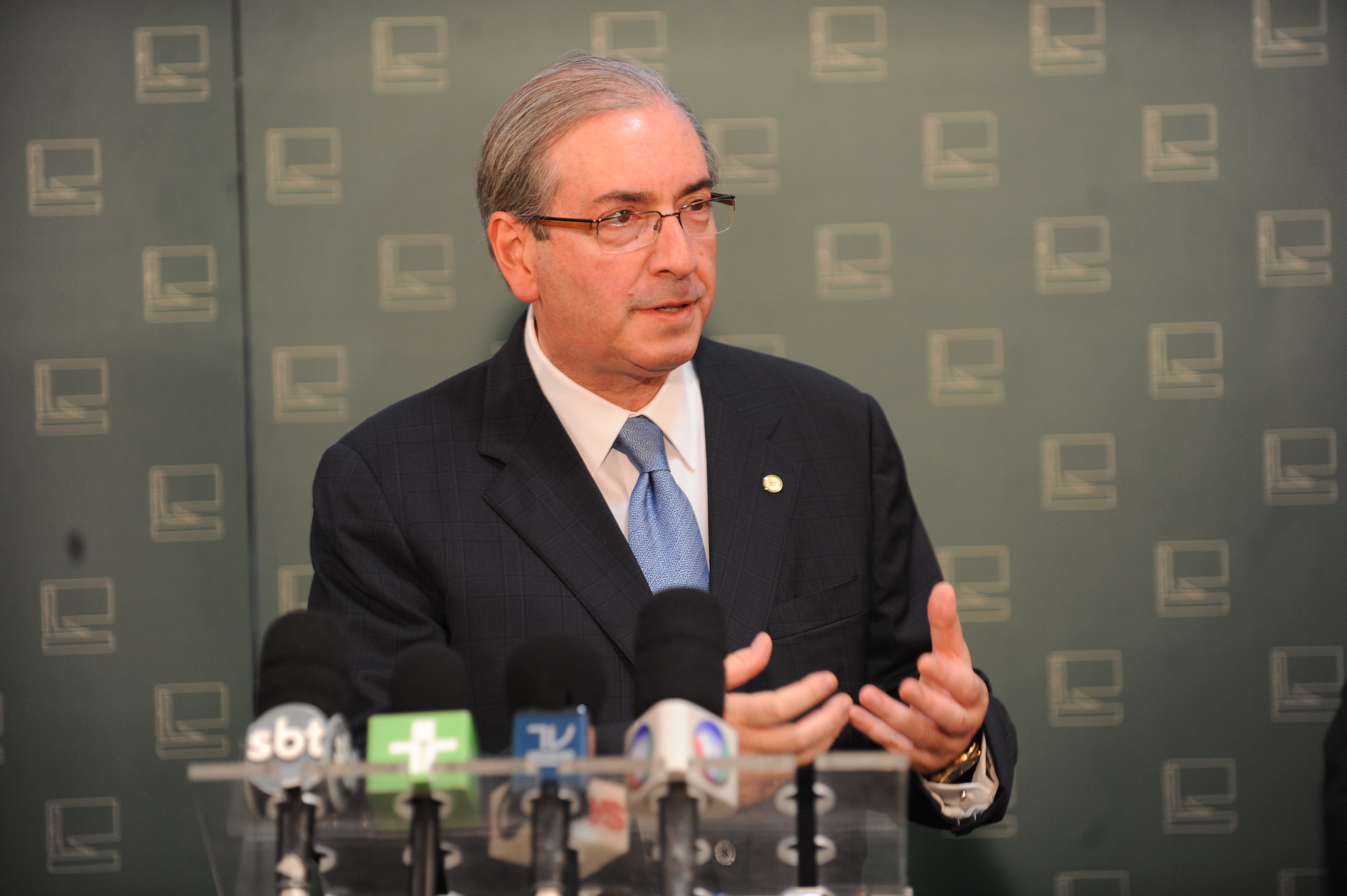 Presidente da Câmara reitera que votação da reforma política será por assunto