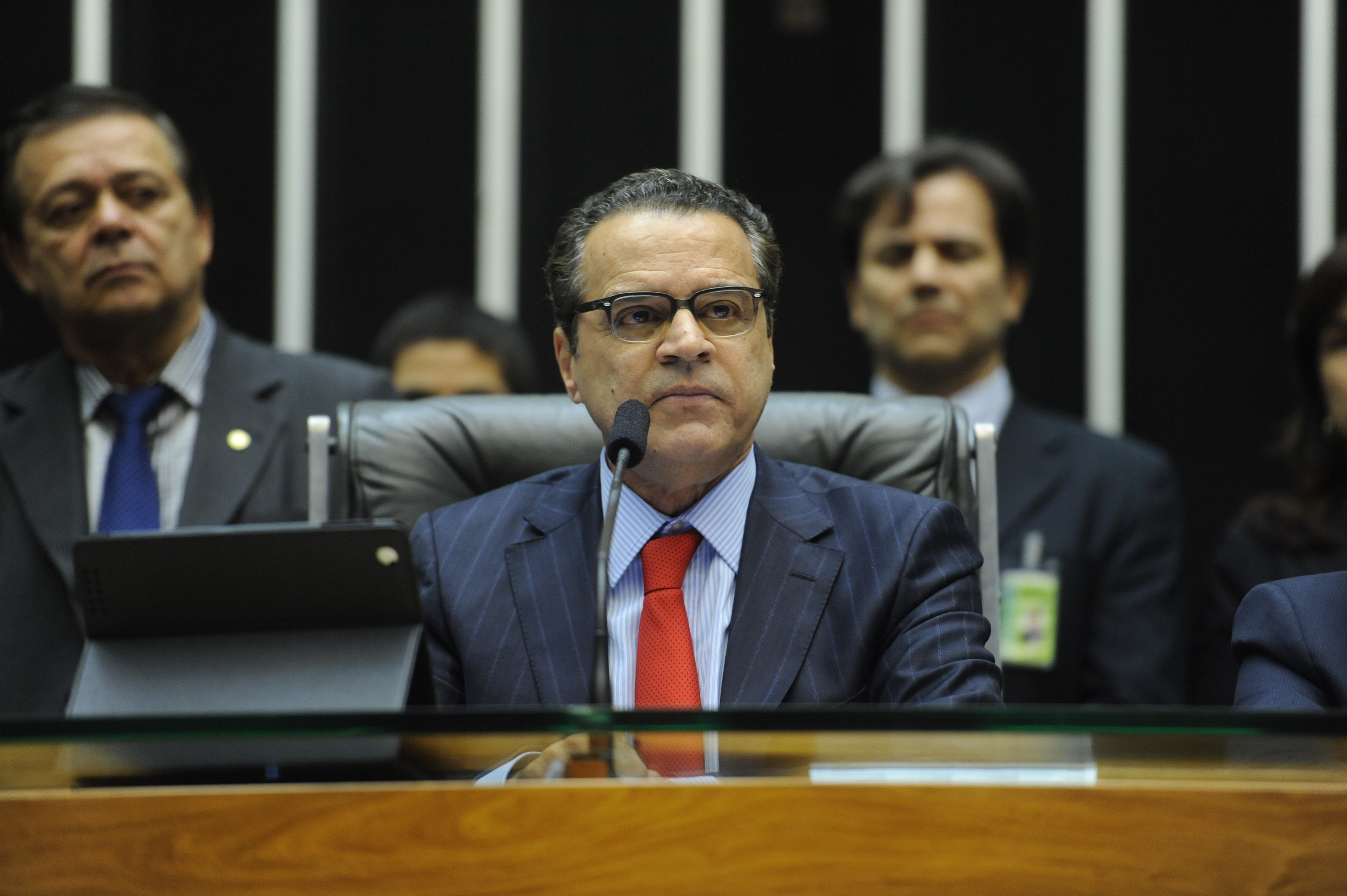 “Cumpri a Constituição e o Regimento no caso de Genoíno”, afirma Henrique Alves