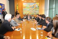 Advogados da União e procuradores pedem prioridade para votação de PEC sobre autonomia funcional