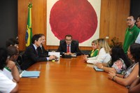 Agentes de saúde agradecem apoio de Henrique Alves para inclusão de piso salarial na pauta da Câmara