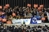 Câmara aprova texto-base do Plano Nacional de Educação