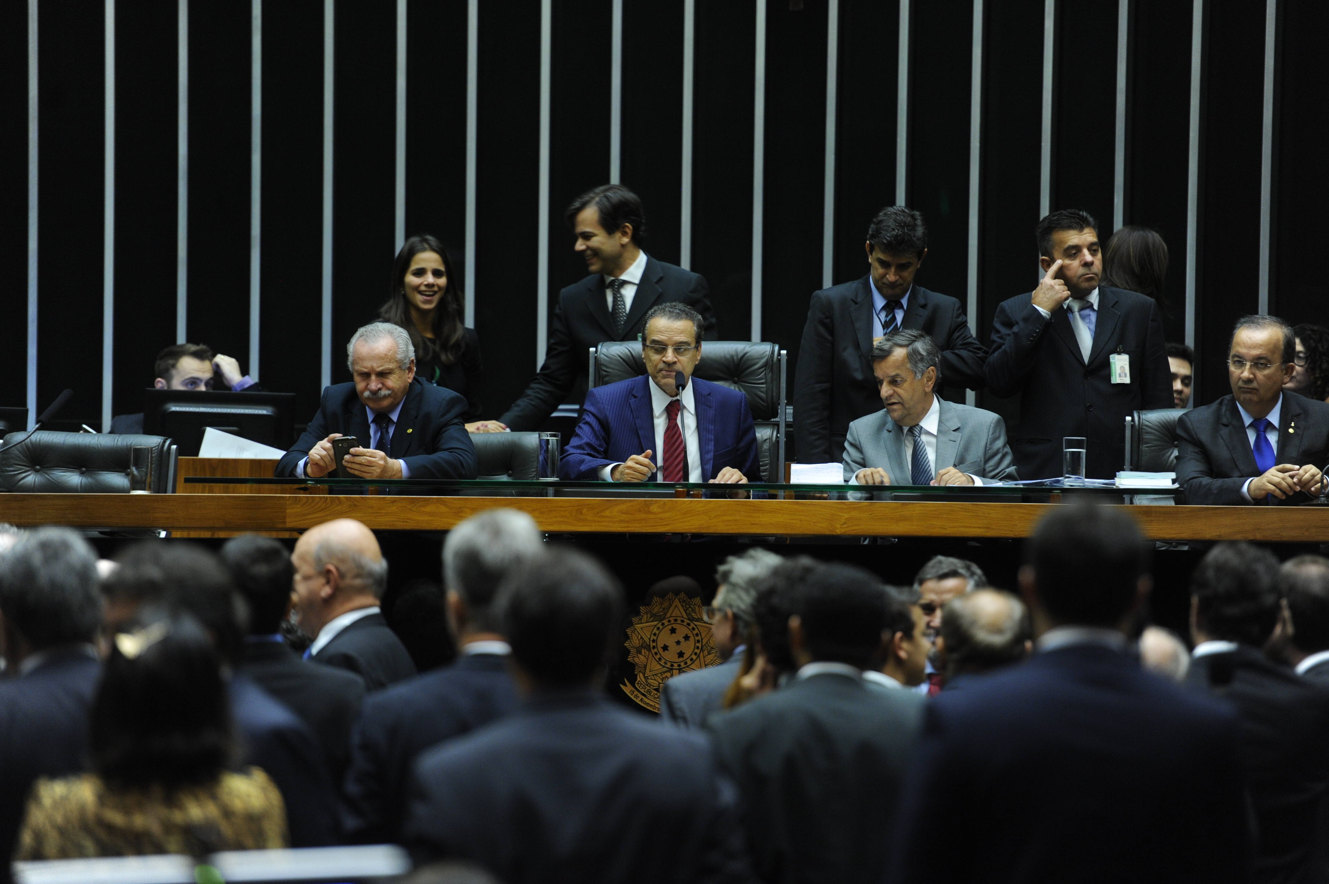 Câmara conclui votação da PEC que amplia repasses aos municípios