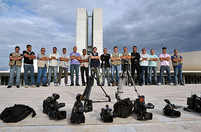 Câmara define integrantes de comissão para apurar morte de cinegrafista