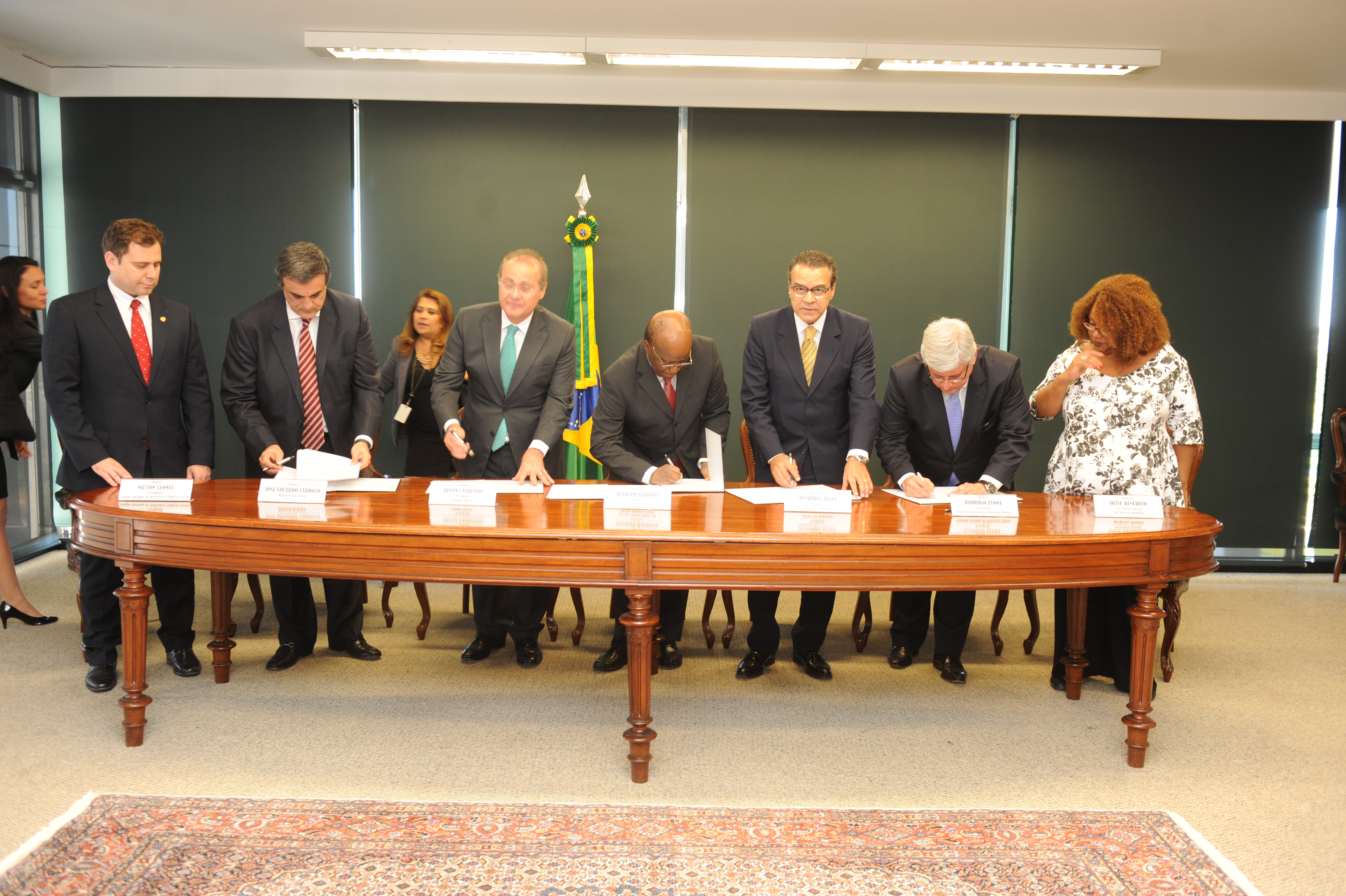 Câmara participará da implantação de medidas para melhorar sistema penitenciário