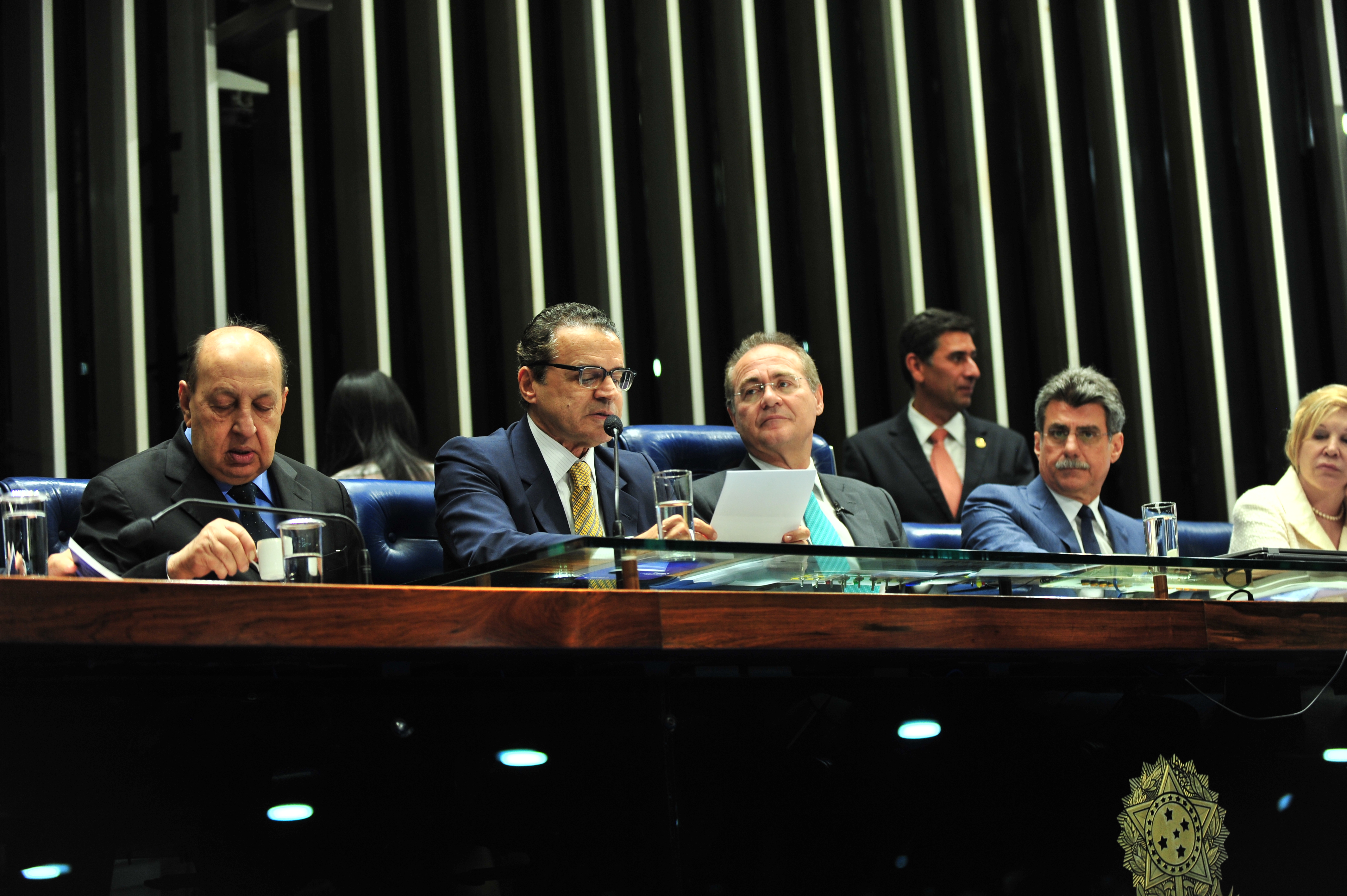 Confira a íntegra do discurso de Henrique Alves na sessão para promulgação da Emenda da imunidade para CDs e DVDs 