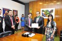 Delegados da PF homenageiam Henrique Alves com Medalha do Mérito Tiradentes