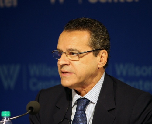 Em Washington, Henrique Alves destaca a importância do Legislativo no processo democrático