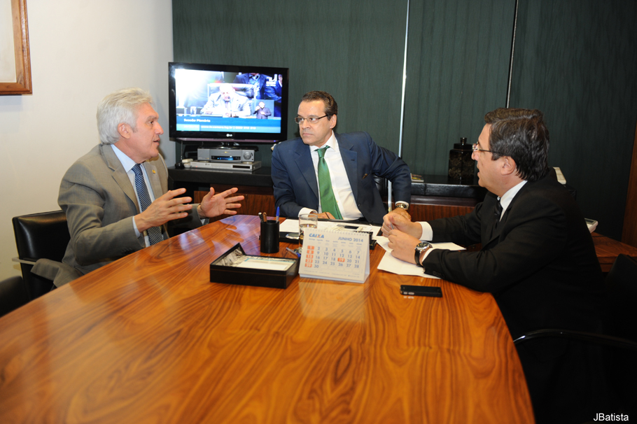 Henrique Alves acerta cronograma de trabalho da comissão sobre aumento do Fundo de Participação dos Municípios