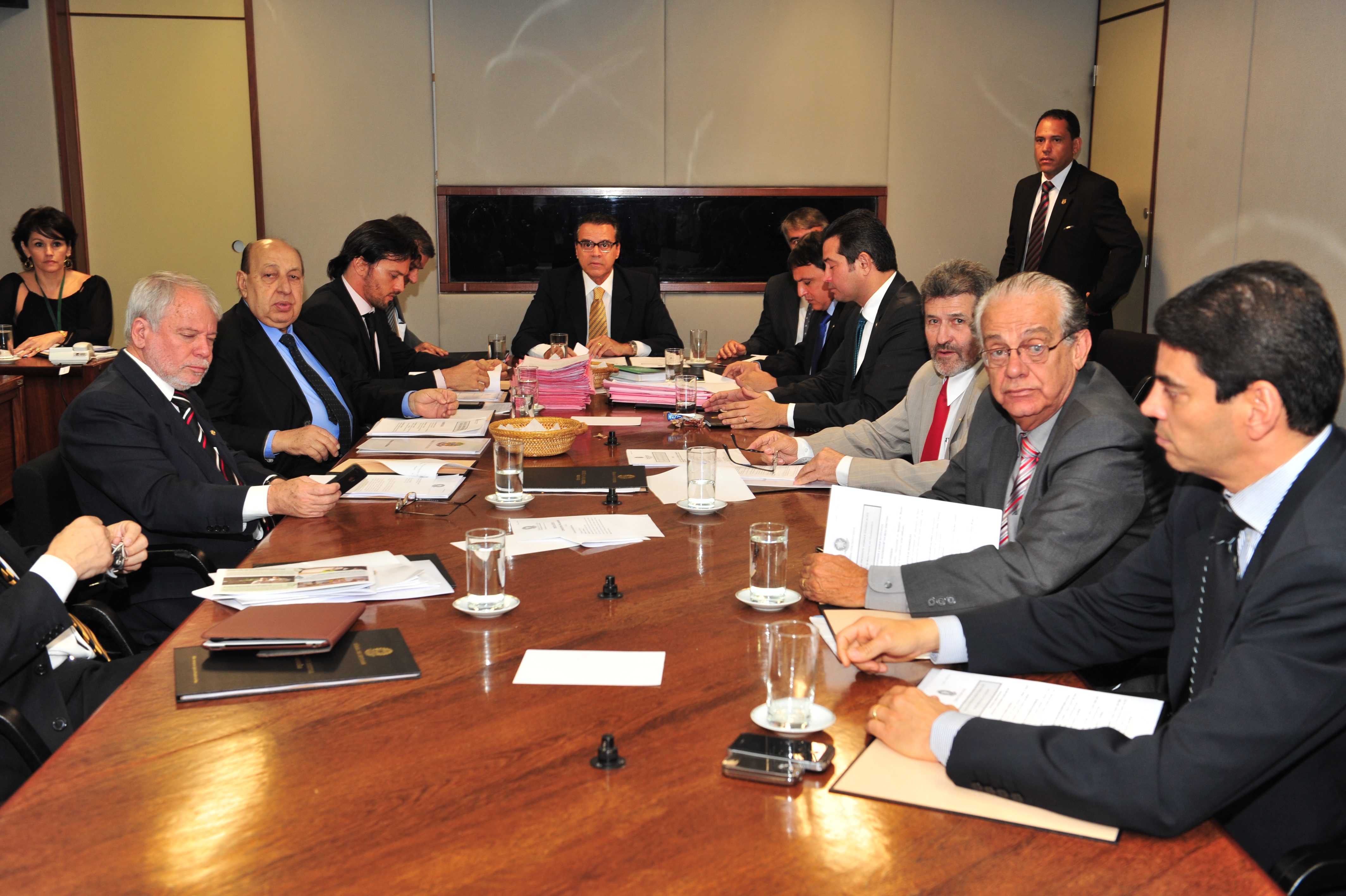 Henrique Eduardo Alves anuncia economia de R$ 330 milhões no Orçamento da Câmara em 2014