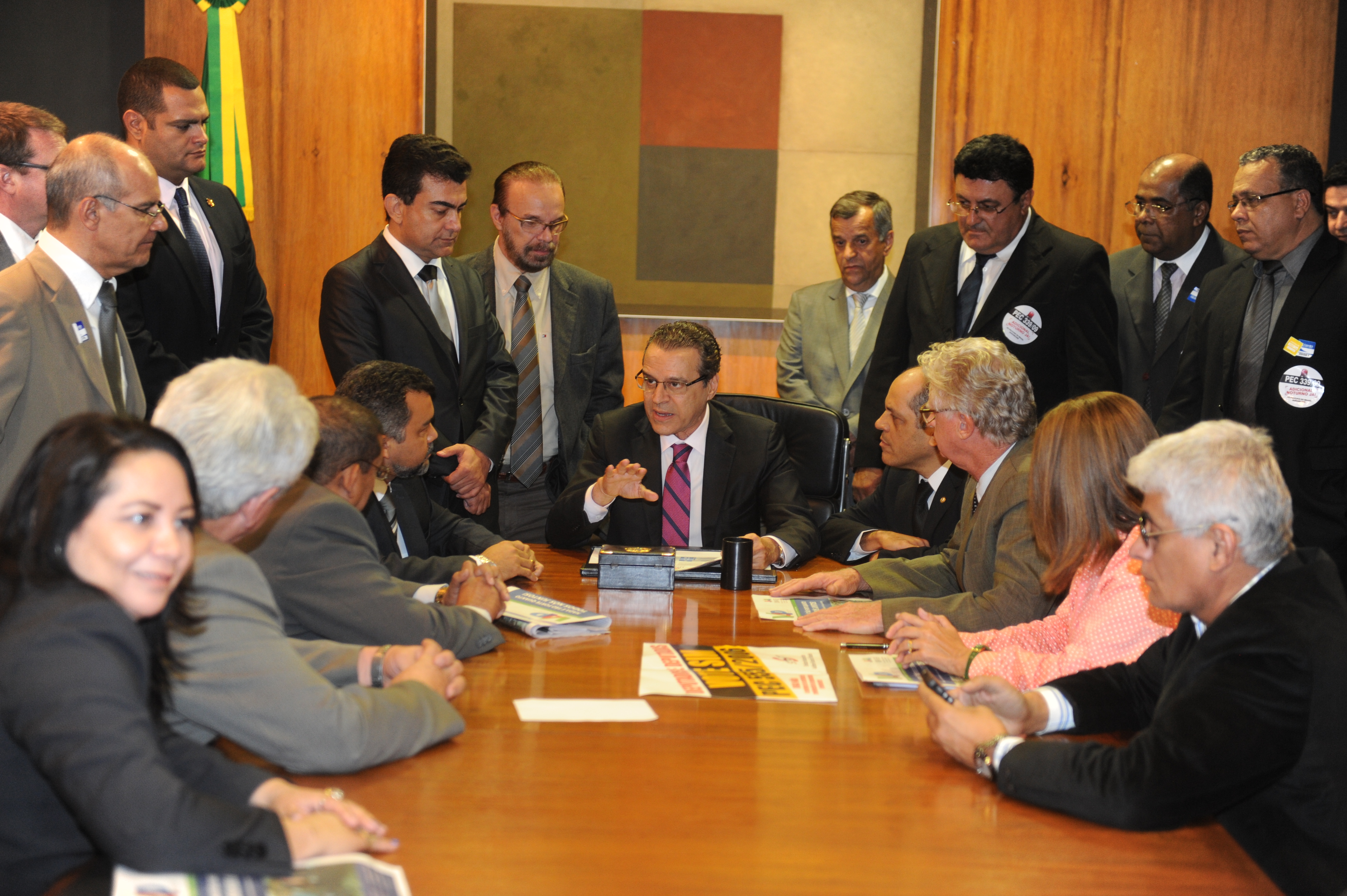 Henrique Alves diz que vai votar propostas de interesse de aposentados