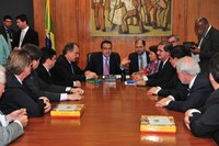 Henrique Alves e Mercadante discutem recursos para universidades estaduais