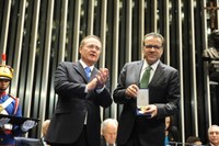 Henrique Alves recebe homenagem do Senado pelos 25 anos da Constituição