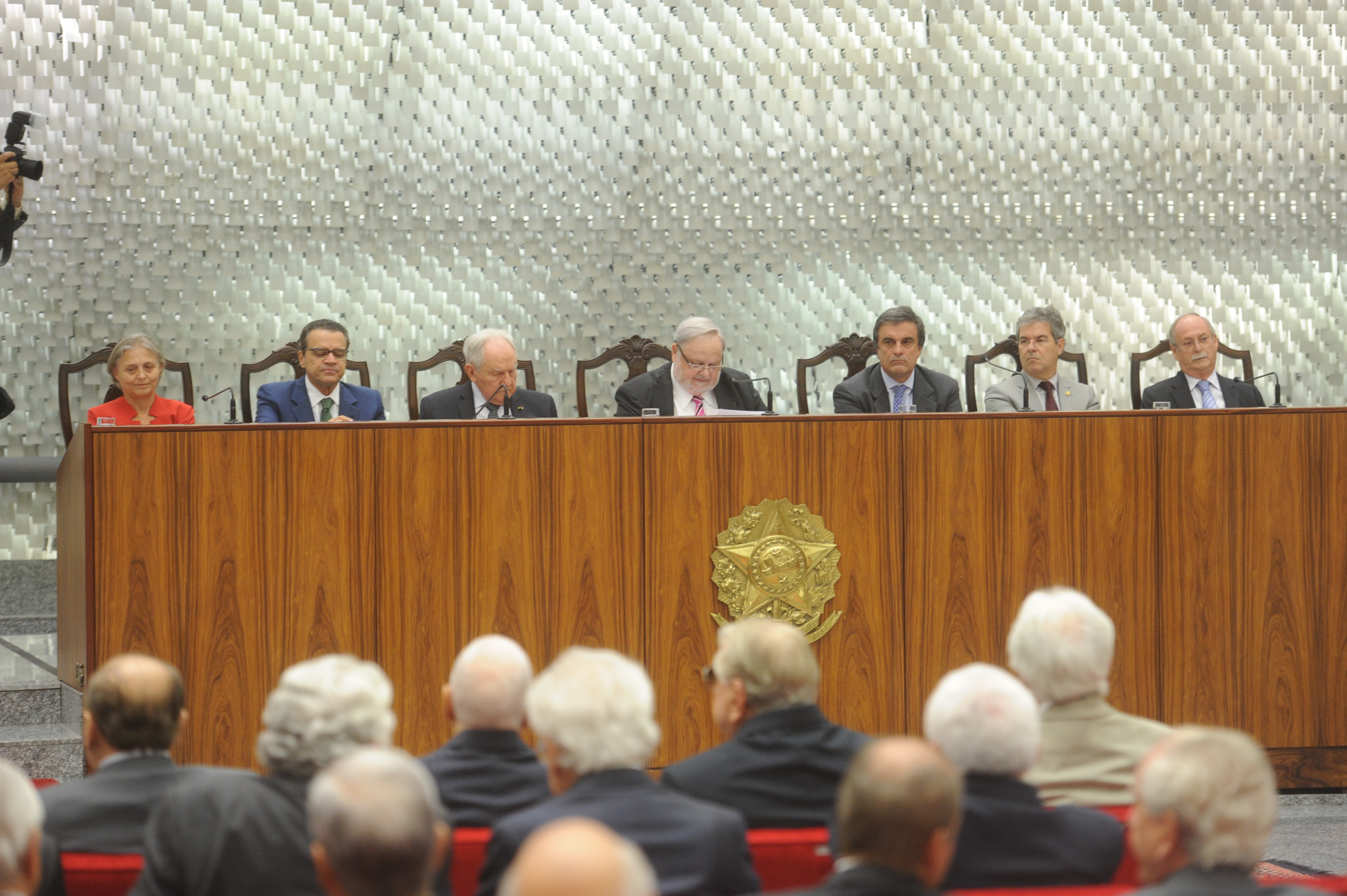 Henrique Alves ressalta os 25 anos da criação do Superior Tribunal de Justiça