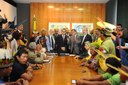 Alves se compromete com indígenas a só votar PEC sobre demarcações de terras se houver consenso