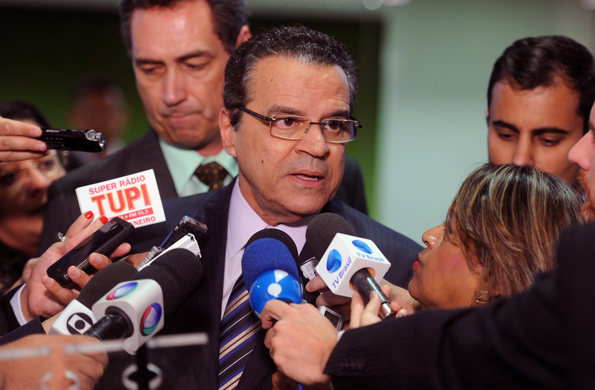 Henrique anuncia que a Câmara votará o fim do foro privilegiado