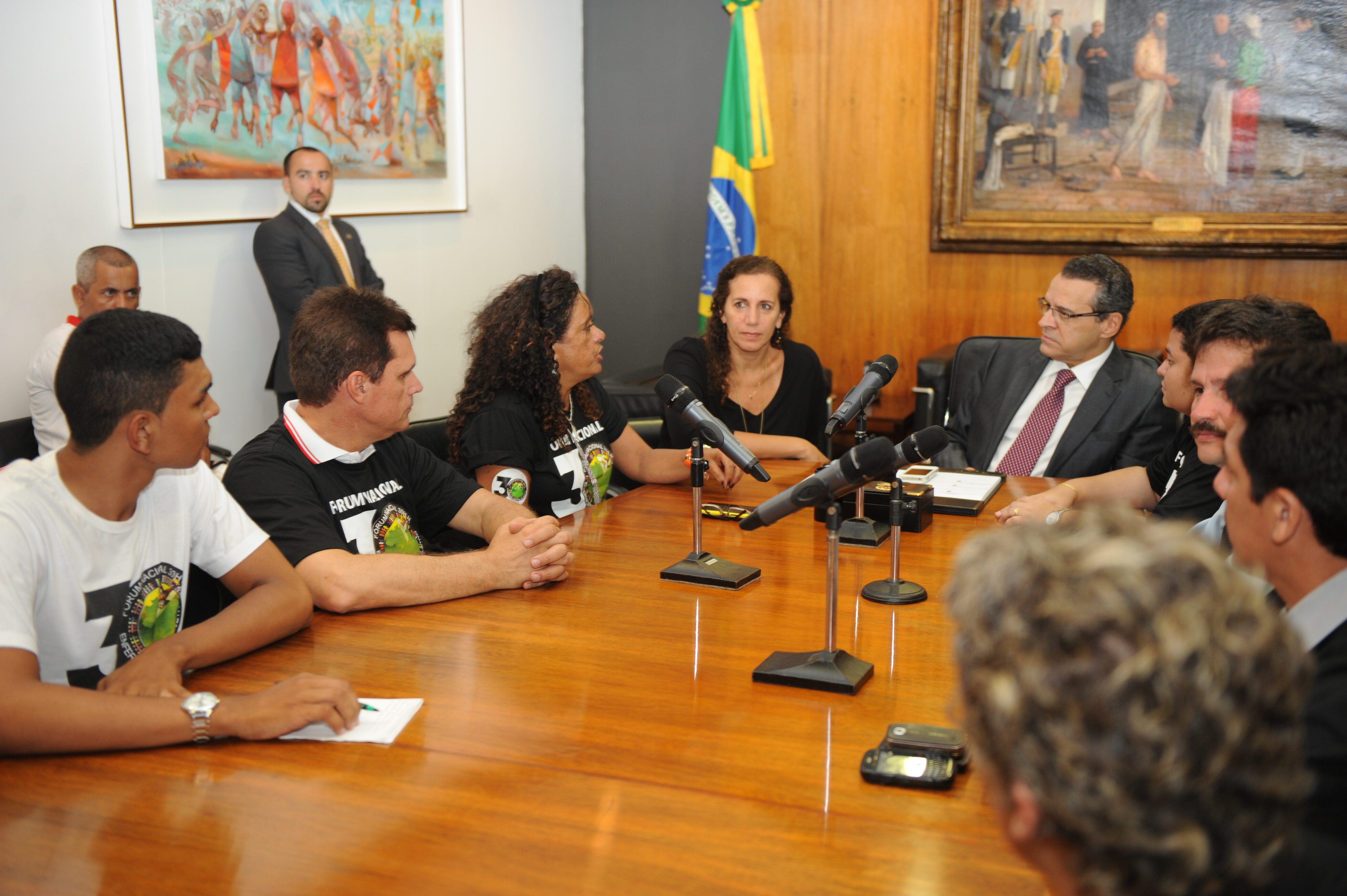 Henrique Eduardo Alves vai discutir com líderes 30 horas para enfermeiros