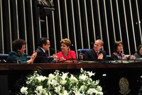 Interação entre Executivo e Legislativo fortalece a democracia, diz Henrique