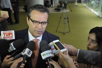 Laudo da junta médica da Câmara sobre Genoíno pode ser divulgado hoje