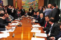 Líderes pedem votação da PEC da Reforma Política pela CCJ