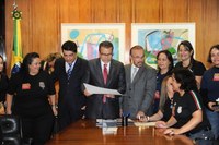 Mulheres policiais voltam a cobrar votação de projeto sobre aposentadoria especial