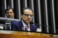 No encerramento da Legislatura, Henrique Alves reafirma importância do Parlamento para a democracia