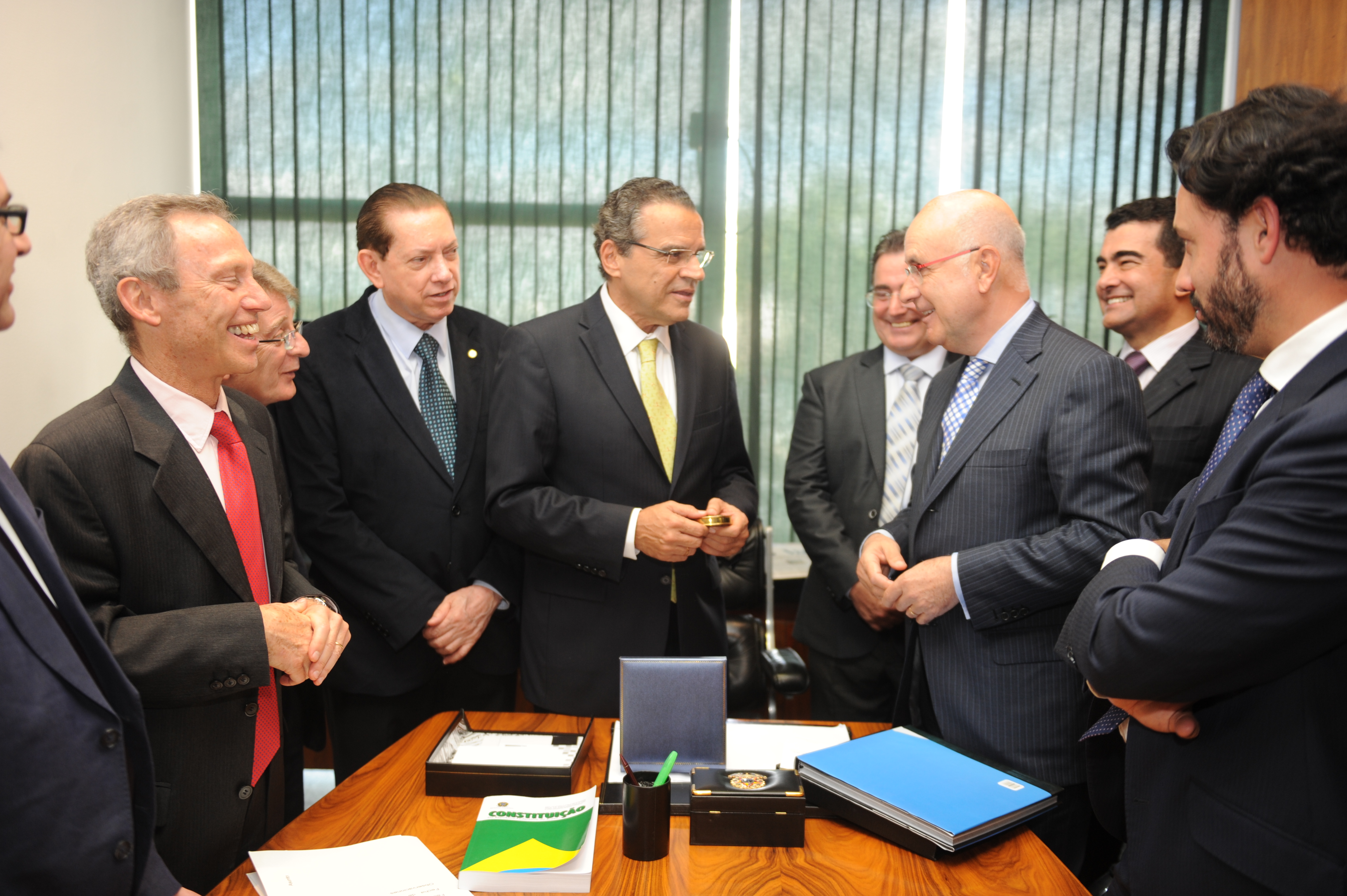 Parlamentares espanhóis visitam a Câmara 