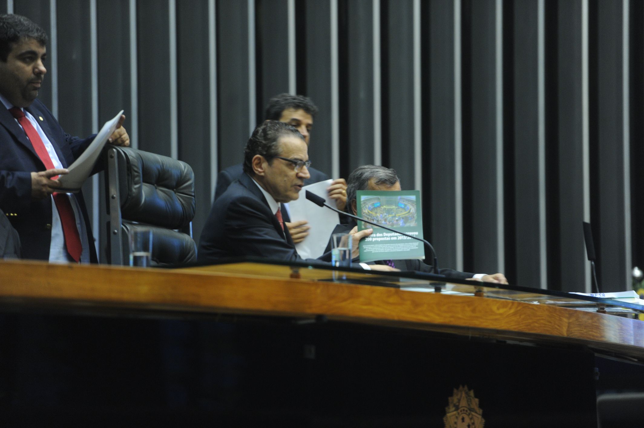 Plenário da Câmara aprovou mais de 200 propostas nos 18 últimos meses