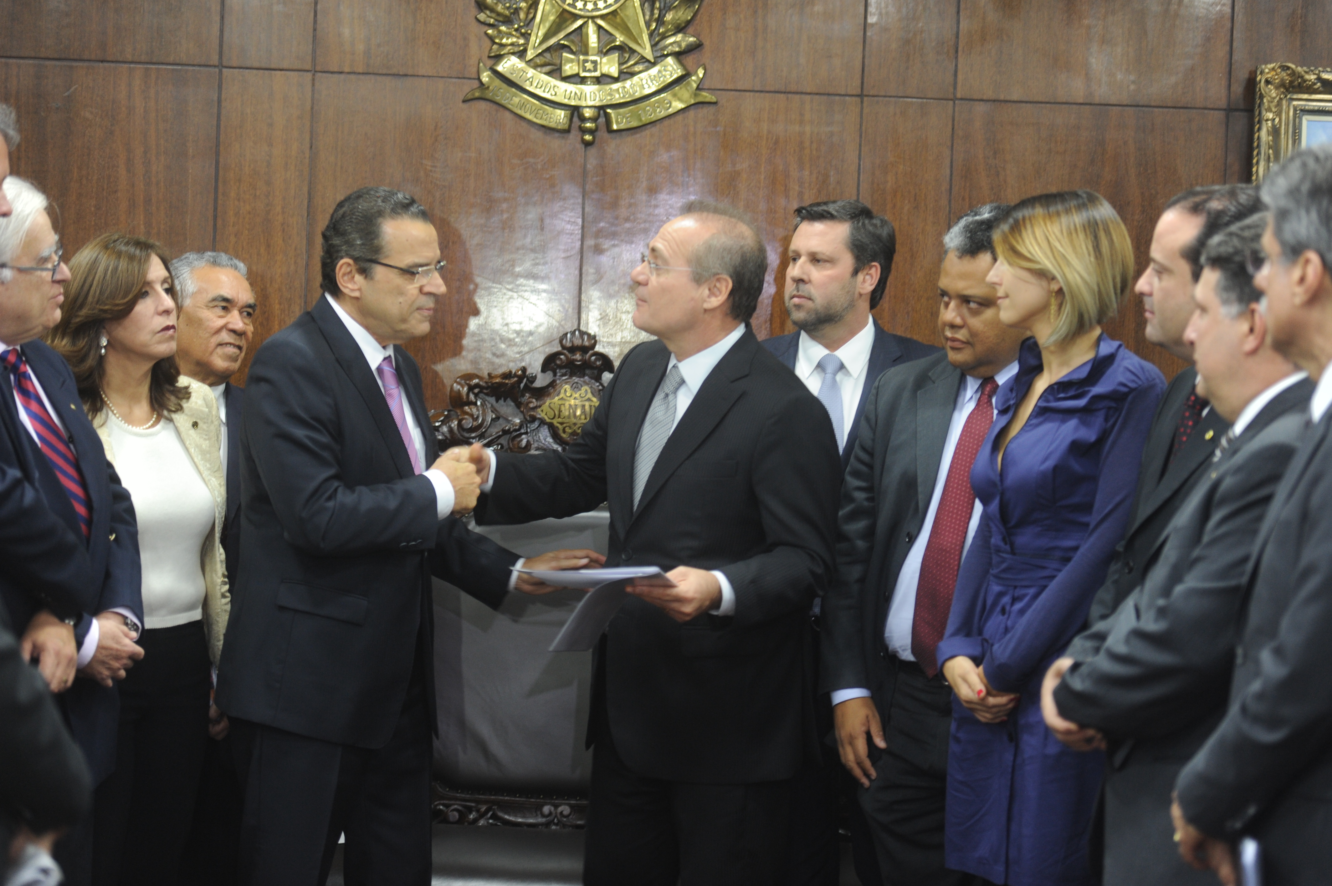 Presidente da Câmara e líderes partidários entregam PEC do Orçamento Impositivo ao Senado