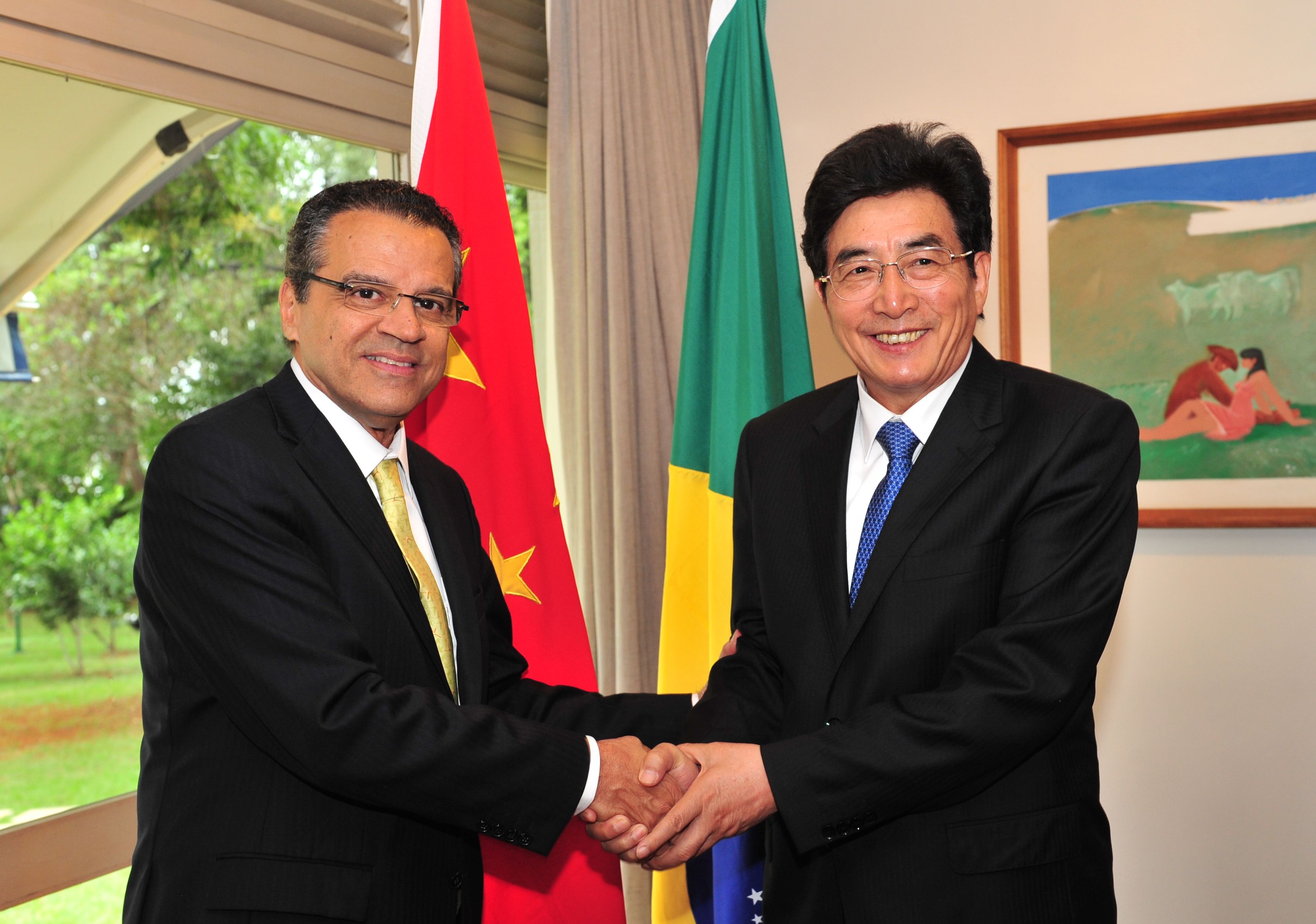 Presidente da Câmara recebe delegação chinesa em missão oficial ao Brasil