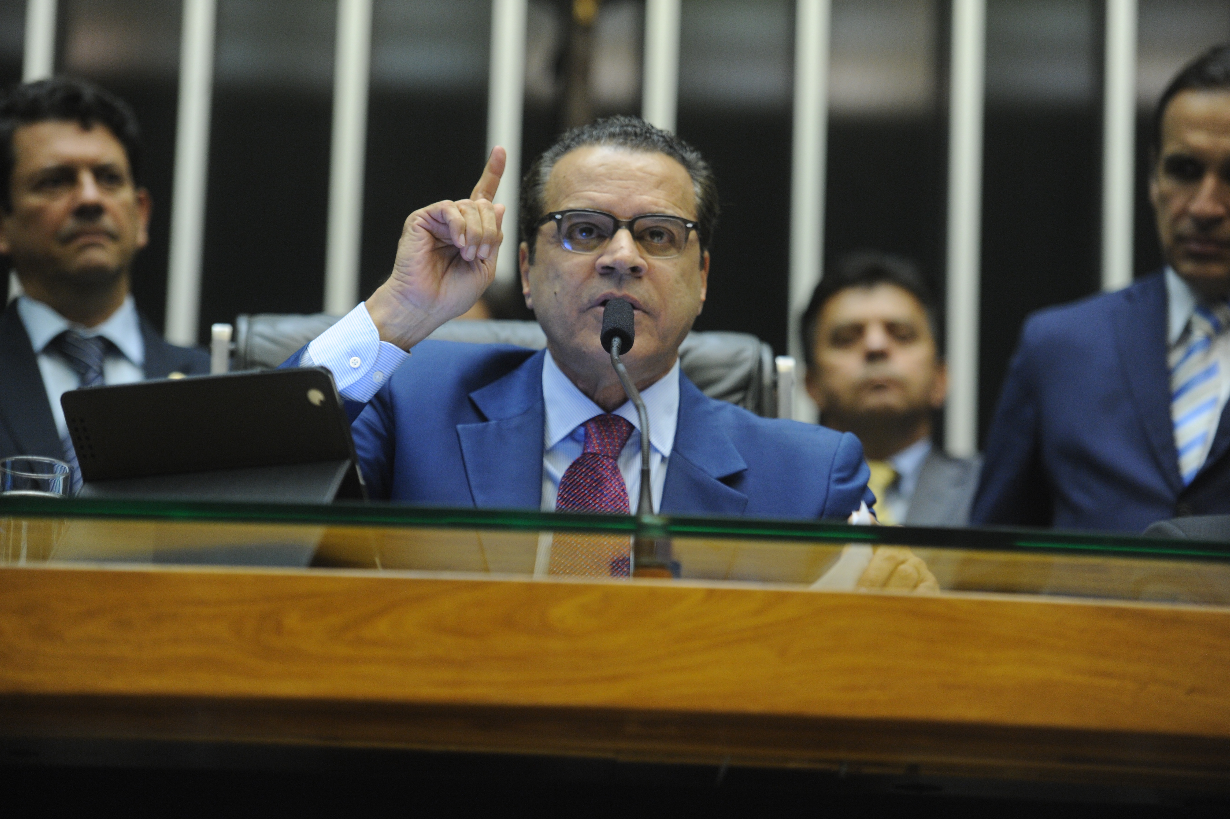 Alves refuta críticas que apontam criação de pautas-bomba na Câmara