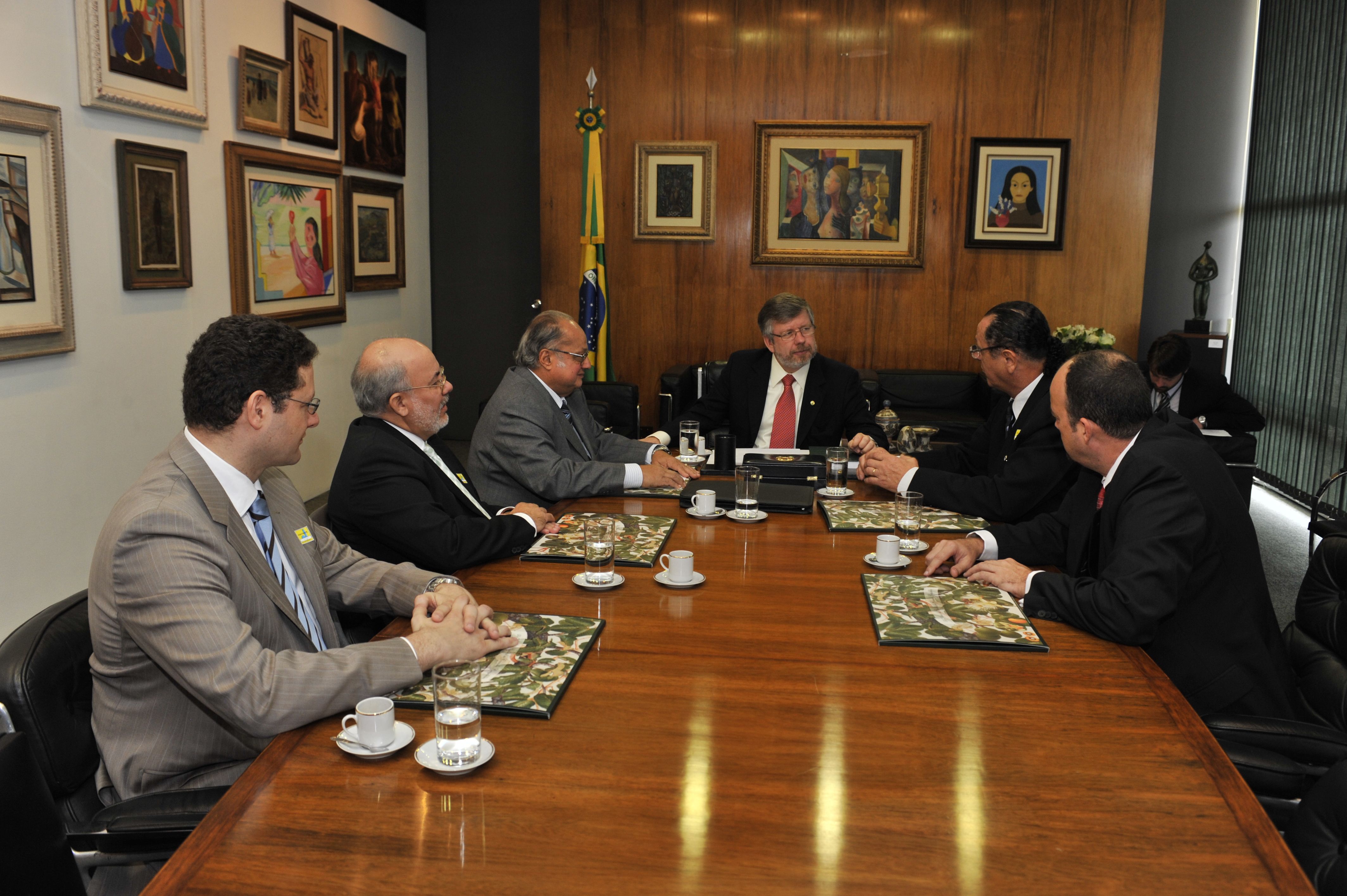 Associação Nacional dos Magistrados Estaduais visita Marco Maia