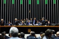 Câmara aprova dois projetos de interesse das mulheres