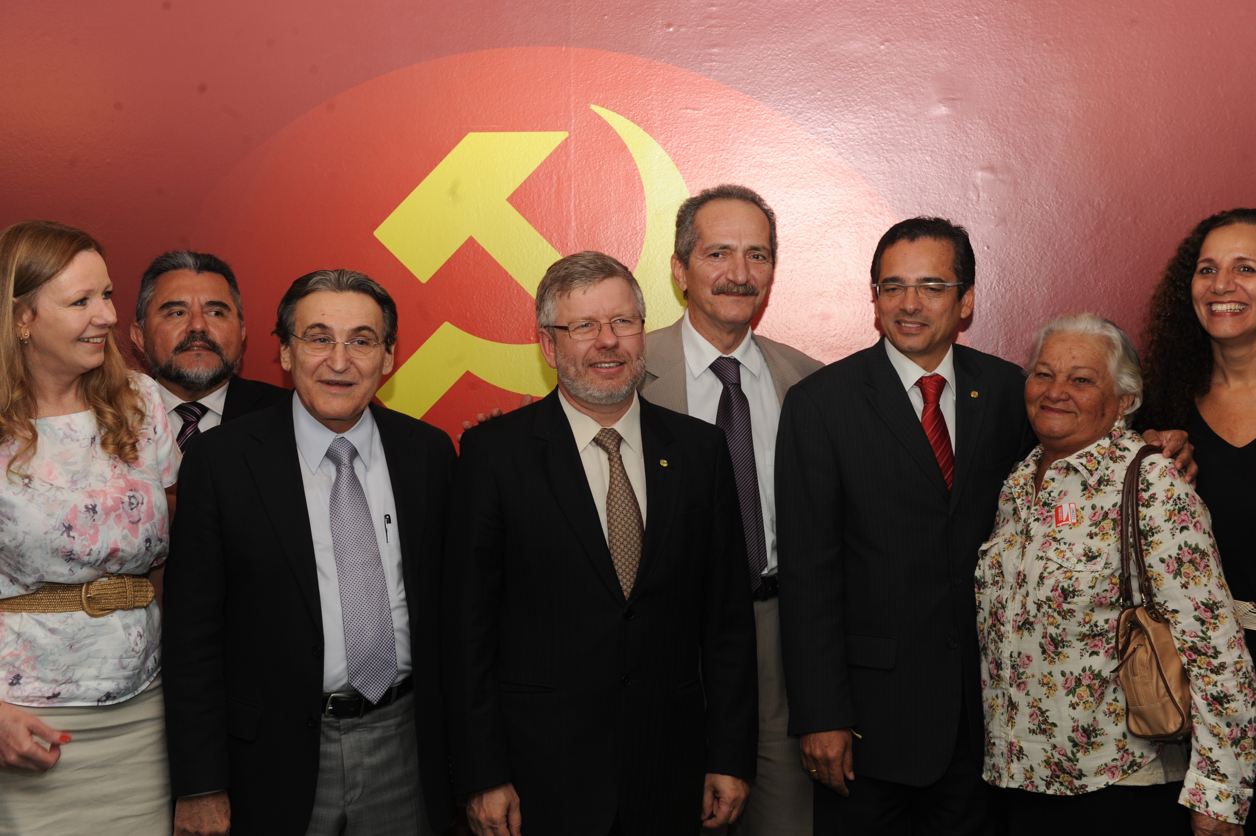 Câmara celebra 90 anos do PCdoB com exposição