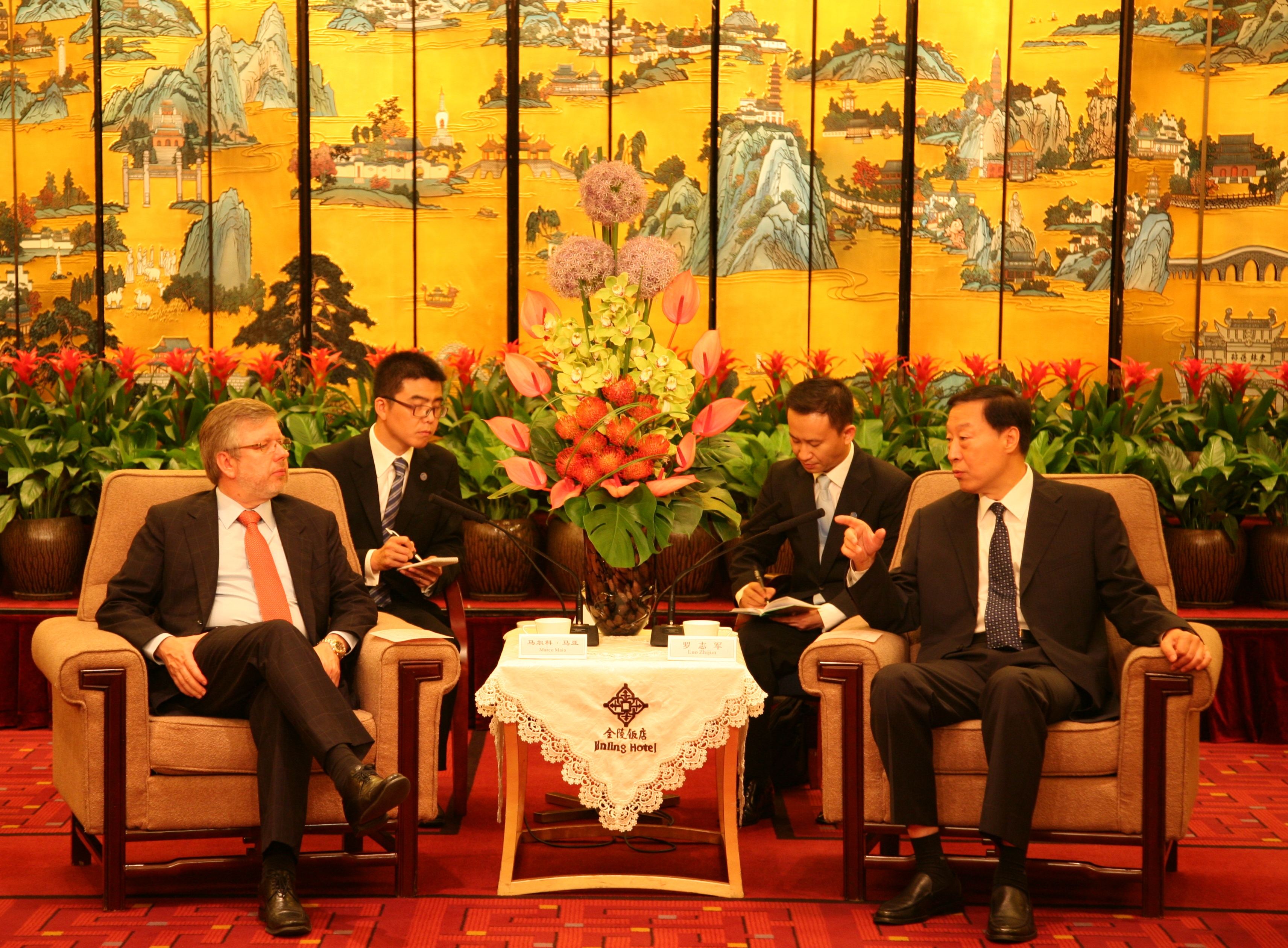 Líderes e empresários chineses defendem aproximação entre os dois gigantes do Brics