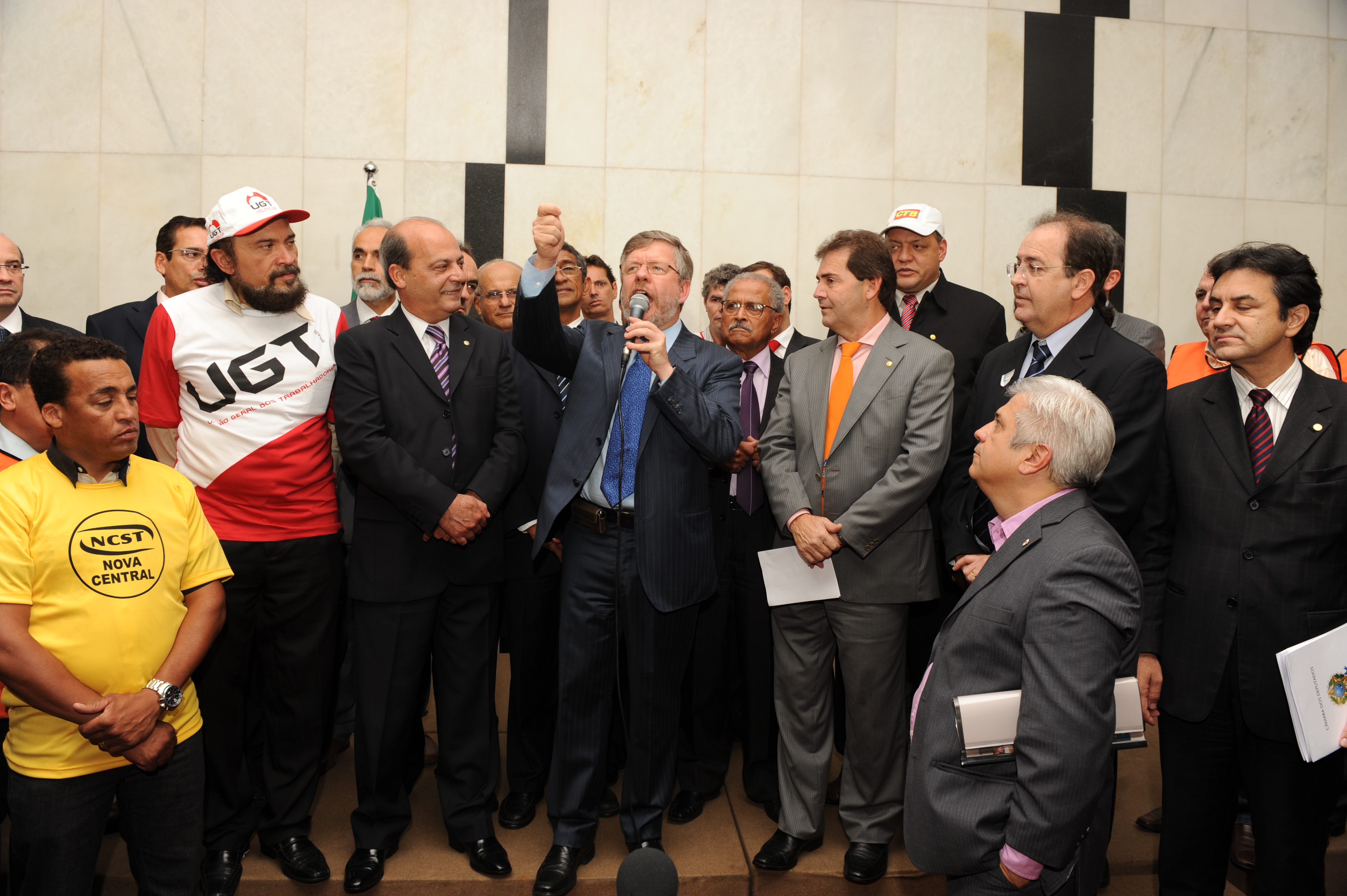 Marco Maia anuncia que irá criar uma Câmara de Negociação para debater a redução da jornada de trabalho