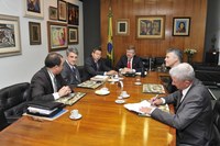 Marco Maia discute com setor supermercadista impactos de novas regras tributárias 