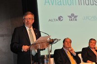 Marco Maia participa da abertura do 1º Dia da Aviação Brasil