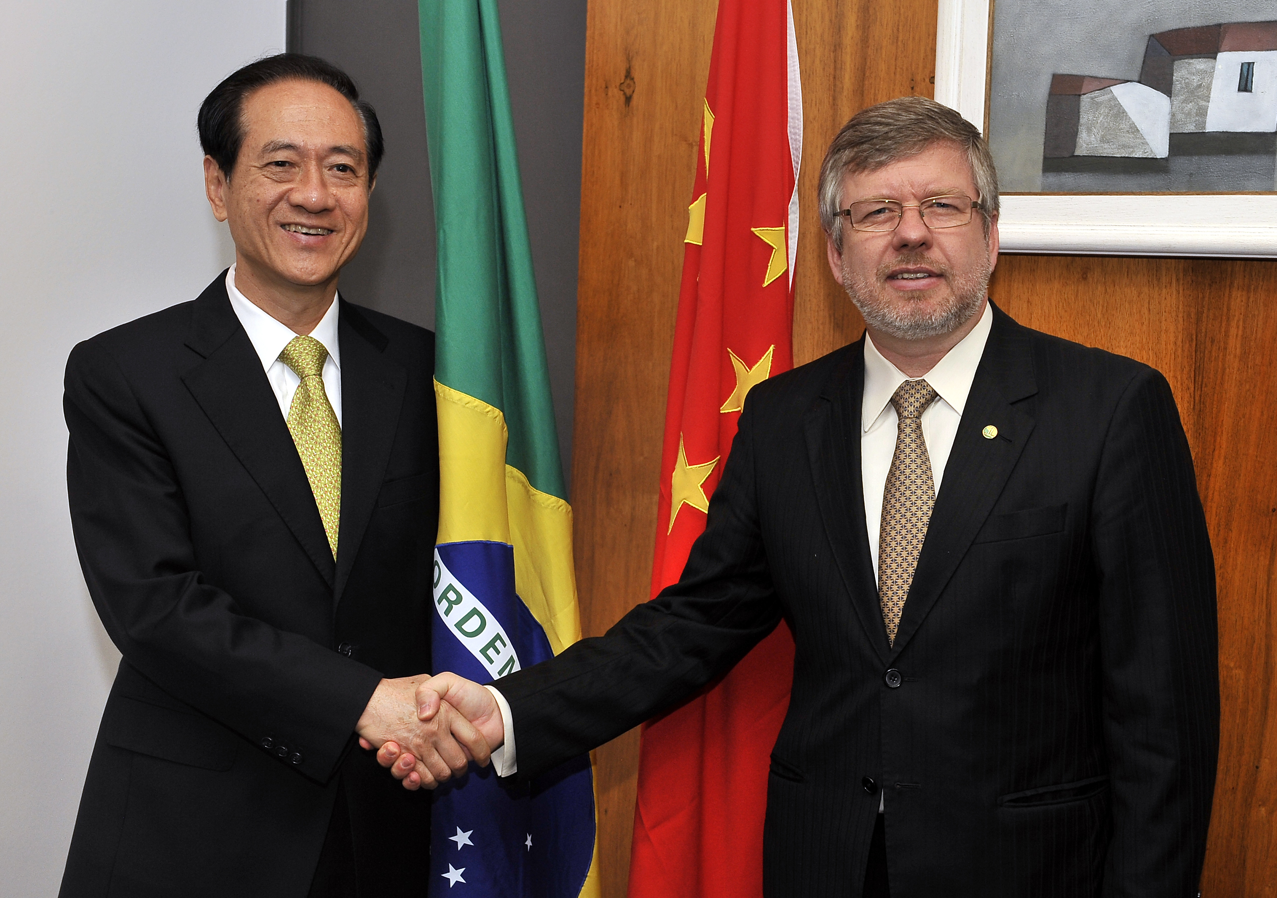 Marco Maia recebe comitiva do parlamento Chinês