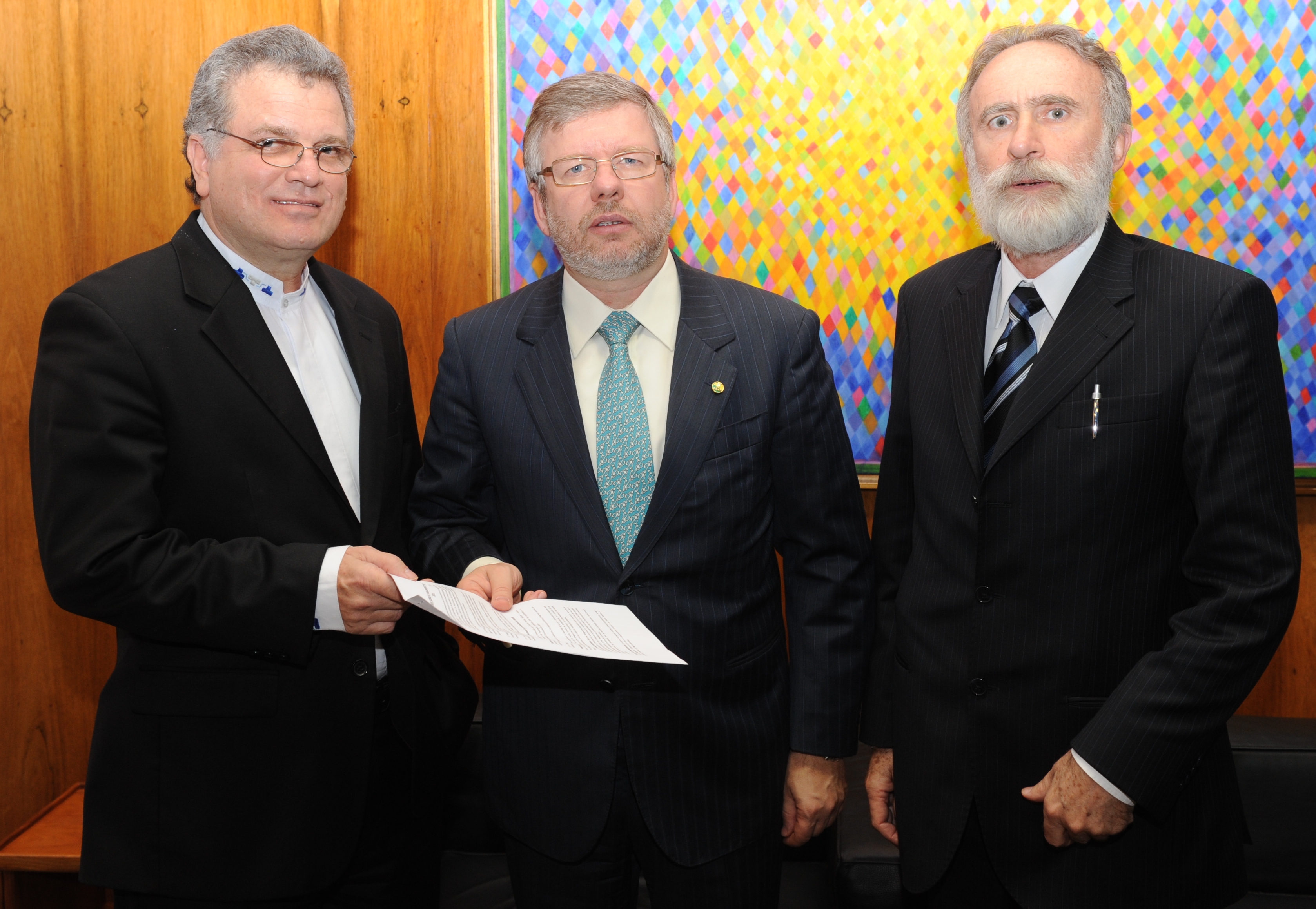 Marco Maia recebe coordenador do Parlasul