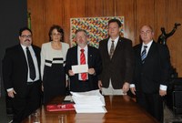 Marco Maia recebe grupo que defende os direitos dos autistas