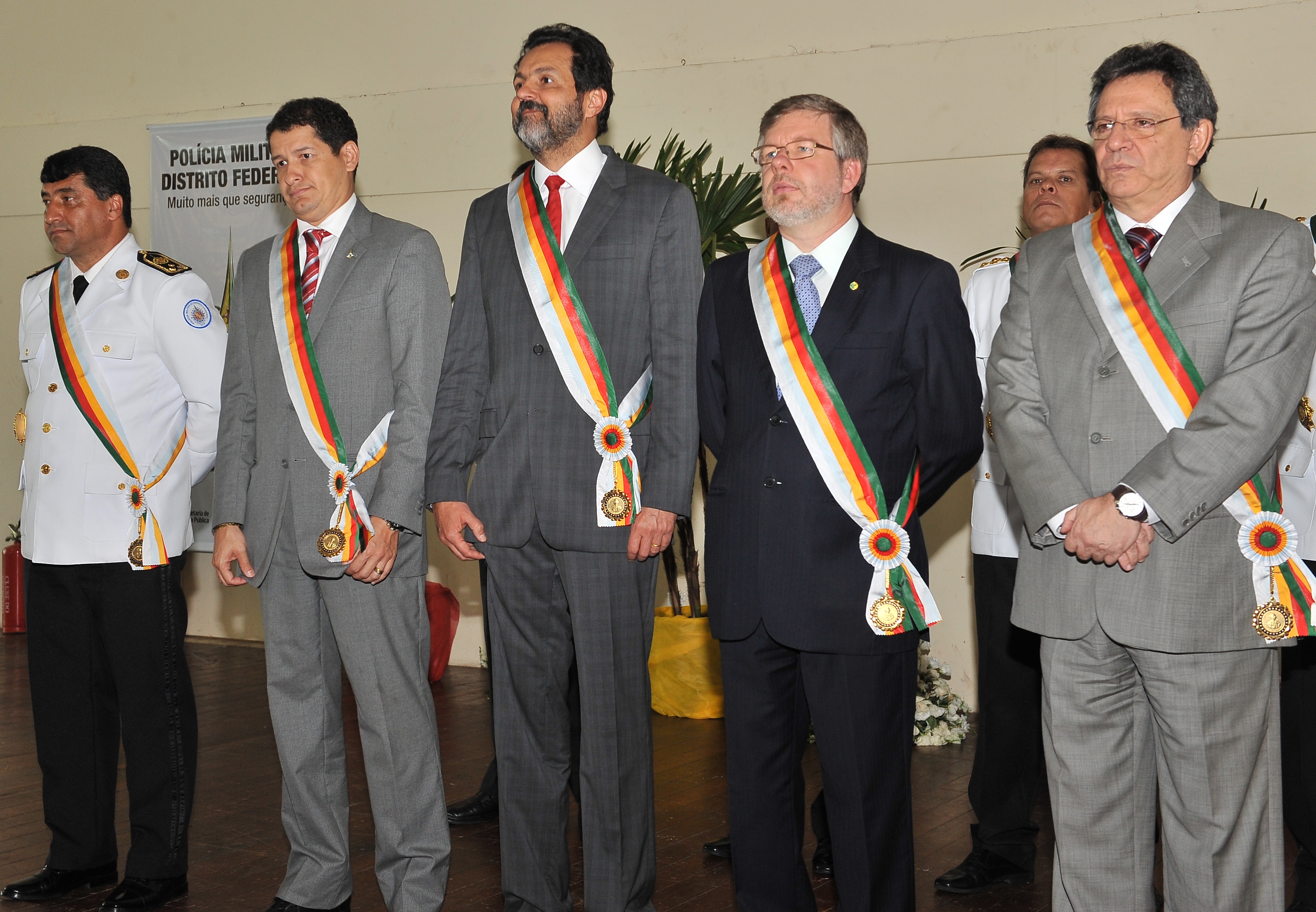 Marco Maia recebe medalha da Polícia Militar do DF