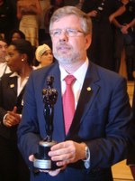 Marco Maia recebe o Troféu Raça Negra 2011