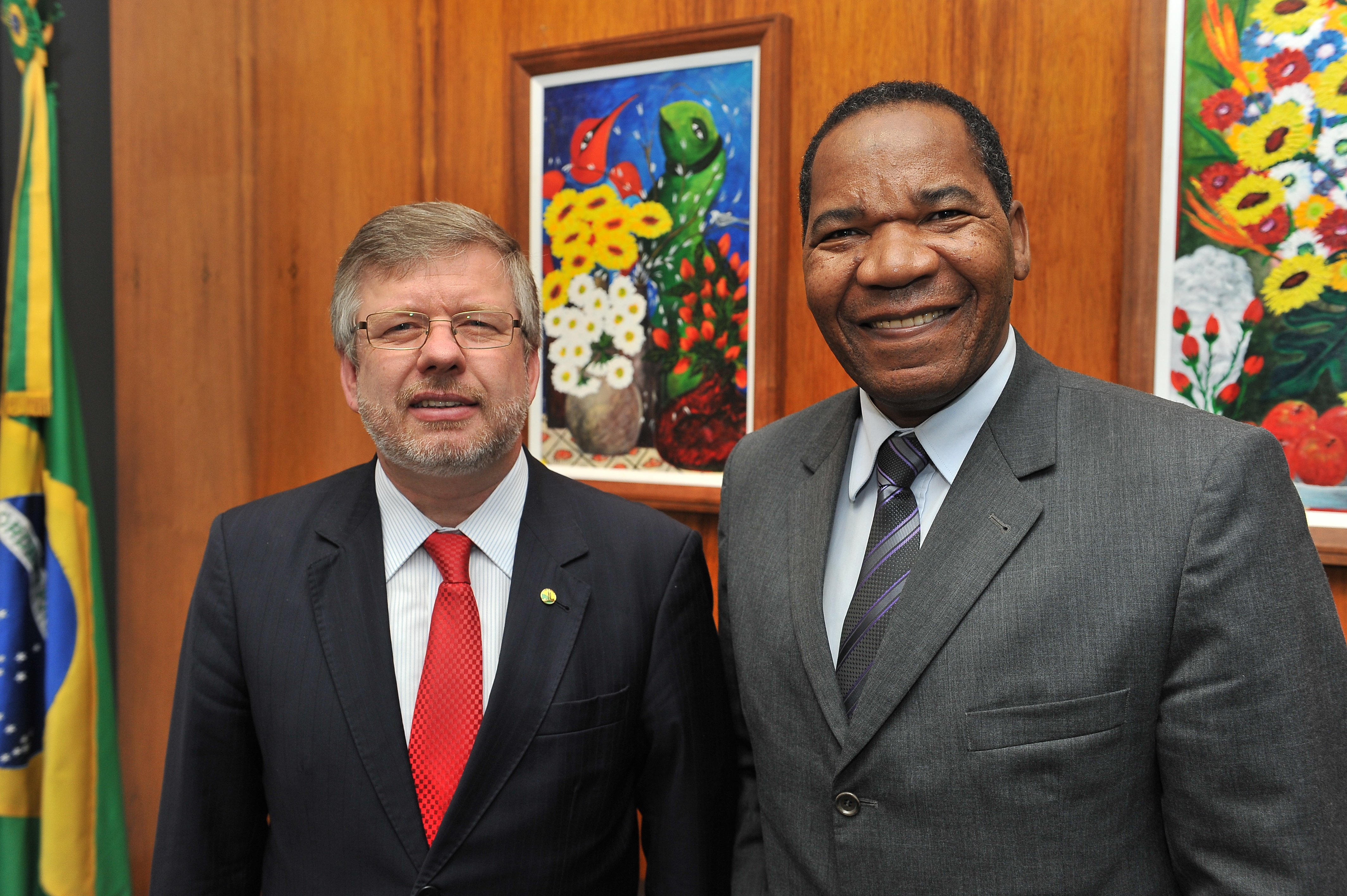 Marco Maia recebe reitor da Faculdade Zumbi dos Palmares