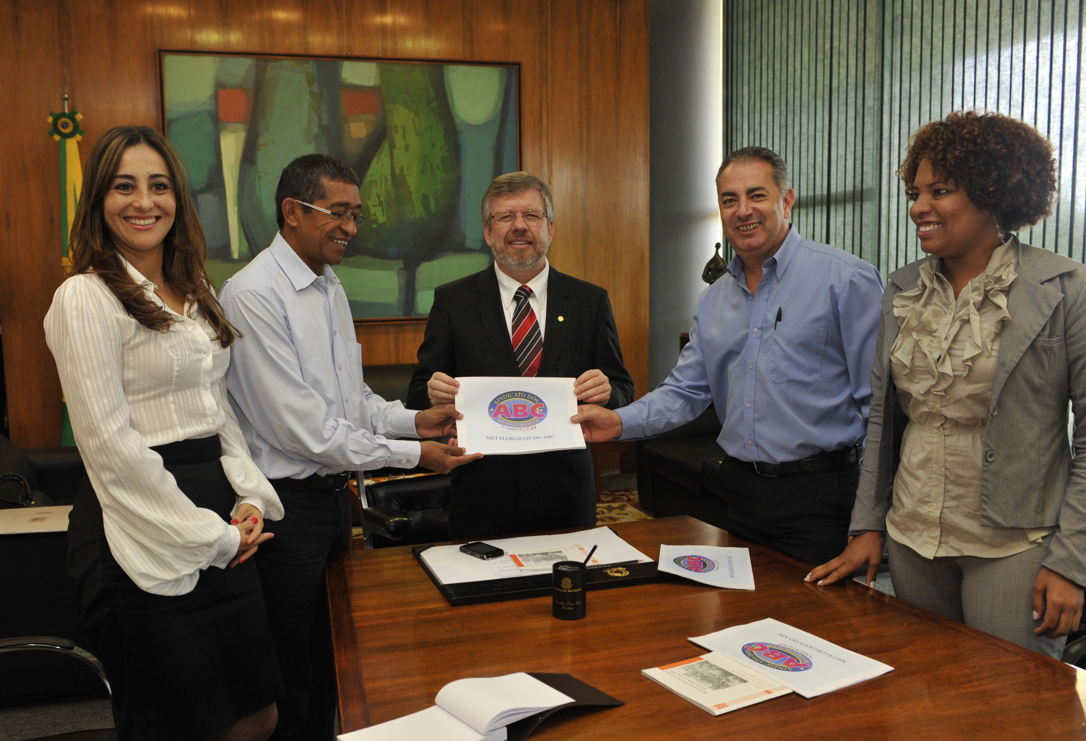 Marco Maia recebe representantes do Sindicato dos Metalúrgicos do ABC
